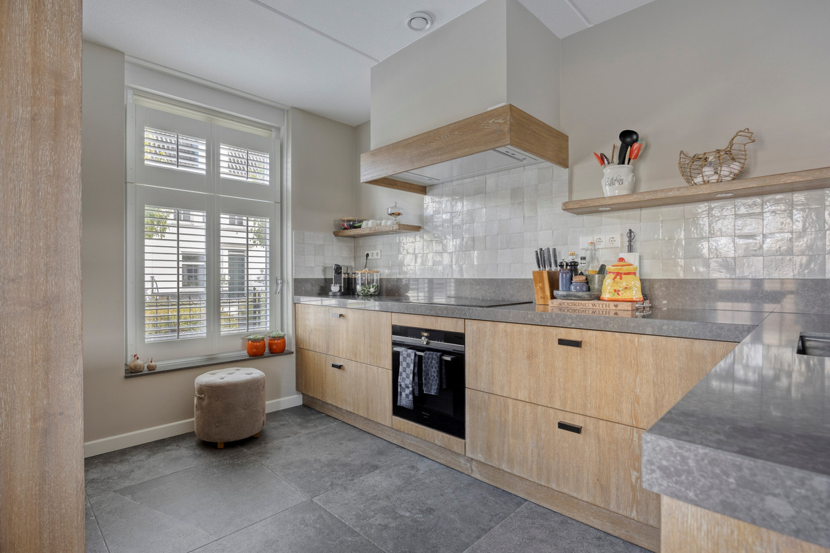 Hoekwoning te koop: Bergweg 55, Middelharnis