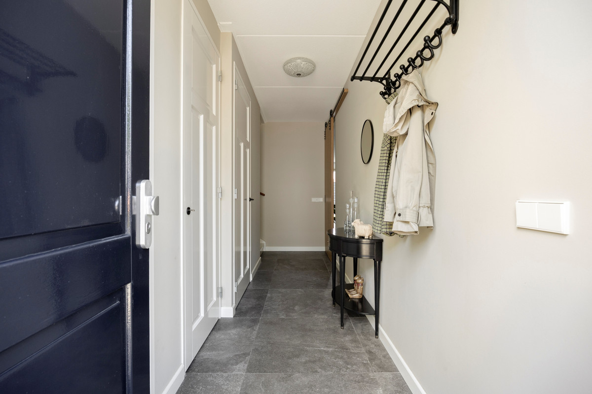 Hoekwoning te koop: Bergweg 55, Middelharnis