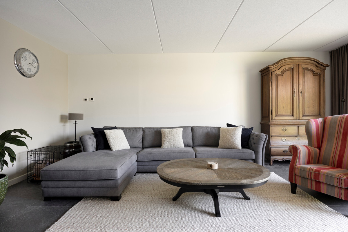 Hoekwoning te koop: Bergweg 55, Middelharnis