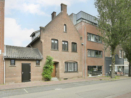 Bergstraat 1