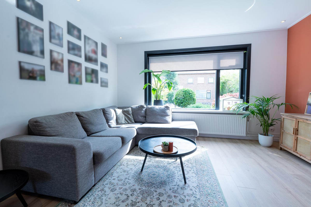 Tussenwoning te koop: Philipshoofjesweg 42, Dirksland