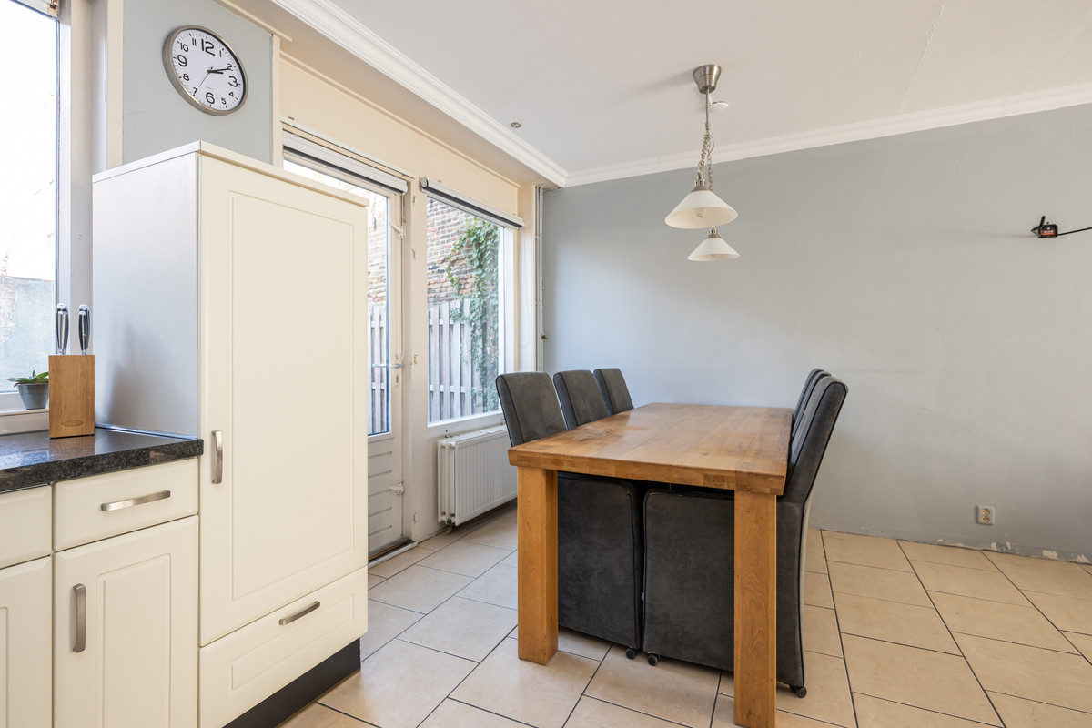 Vrijstaande woning te koop: Oranjestraat 13, Sommelsdijk