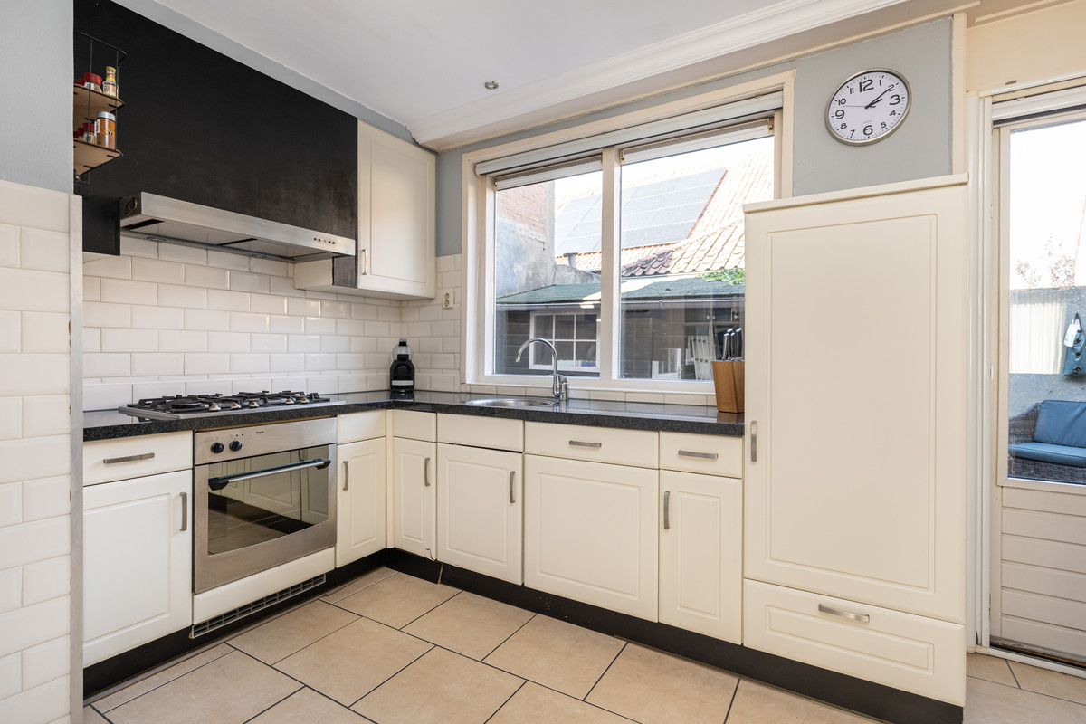 Vrijstaande woning te koop: Oranjestraat 13, Sommelsdijk