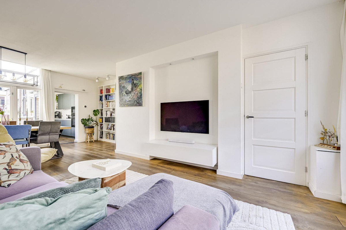Tussenwoning te koop: Violenstraat 21, Utrecht