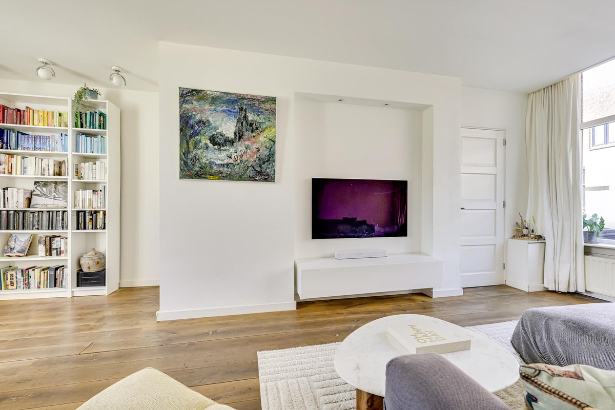 Tussenwoning te koop: Violenstraat 21, Utrecht