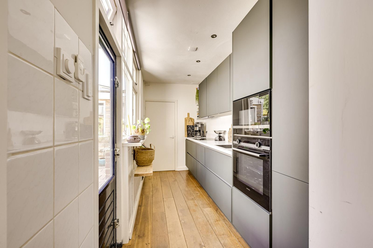 Tussenwoning te koop: Violenstraat 21, Utrecht