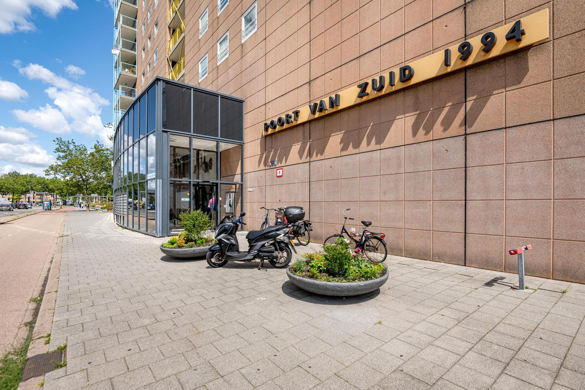 Appartement te koop: Strevelsweg 952, Rotterdam
