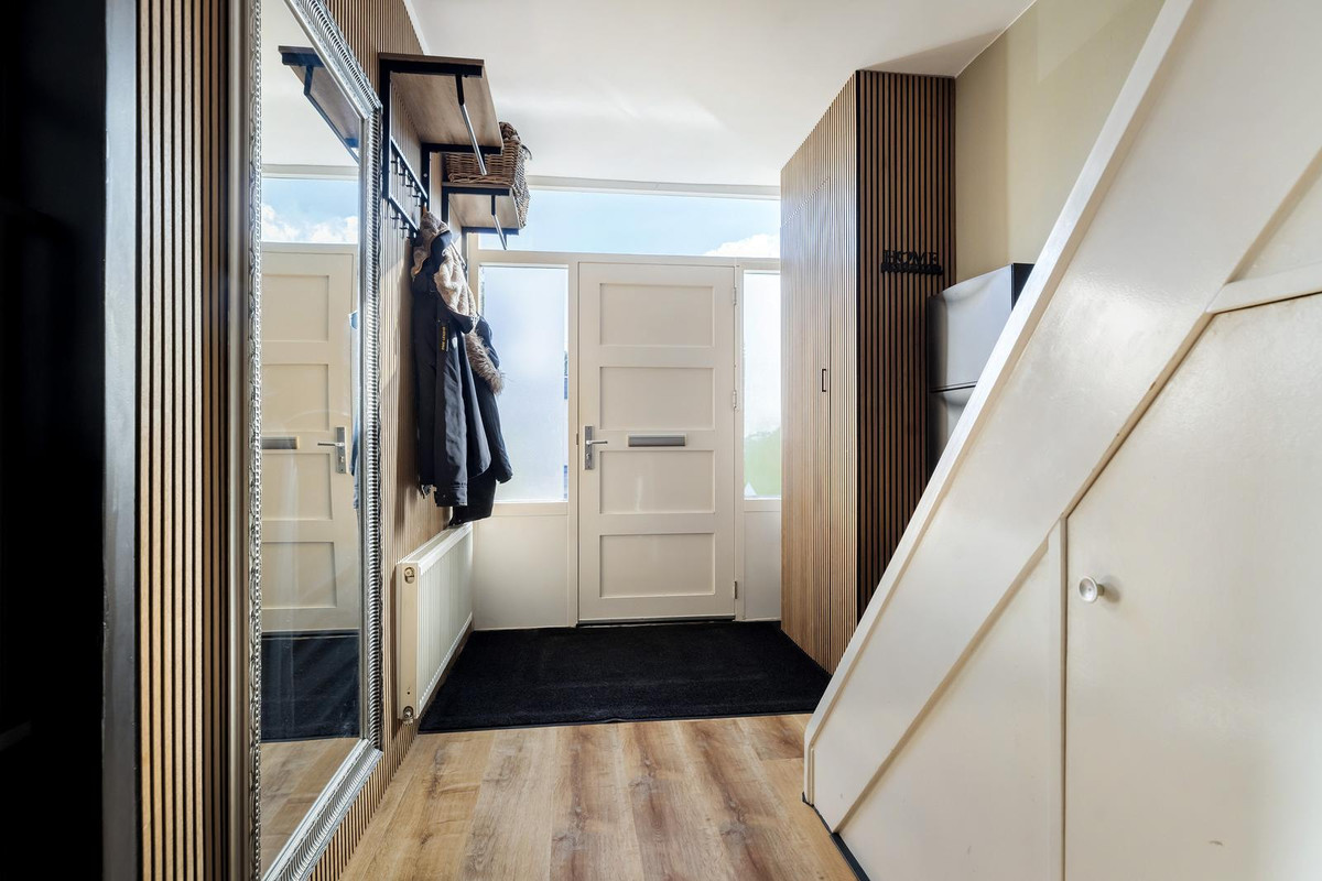 Tussenwoning te koop: Warande 9, Heerjansdam