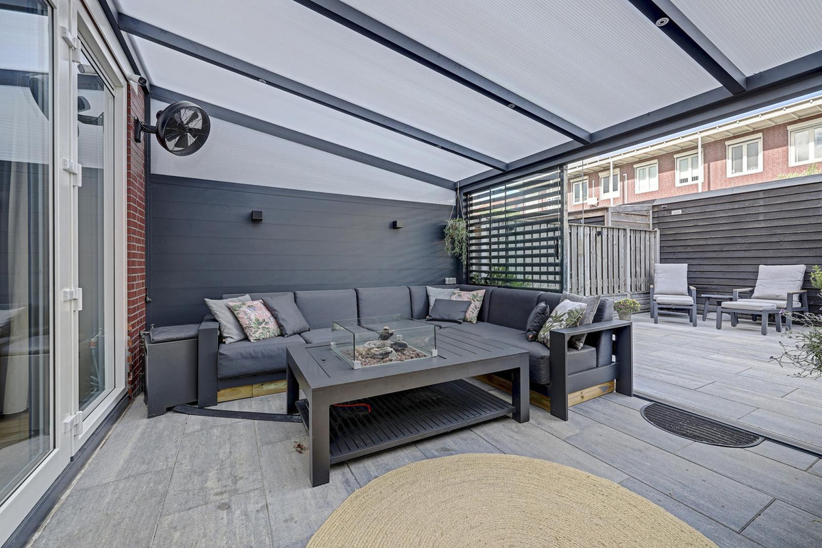 Tussenwoning te koop: D. Schellincxstraat 9, Spijkenisse