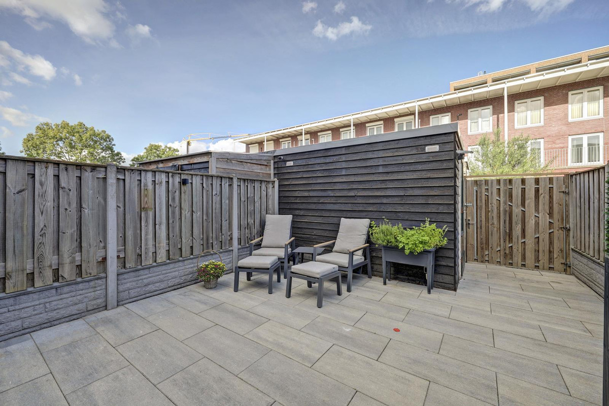 Tussenwoning te koop: D. Schellincxstraat 9, Spijkenisse
