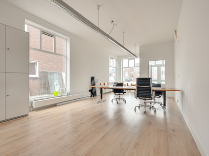 Dorpsstraat 8