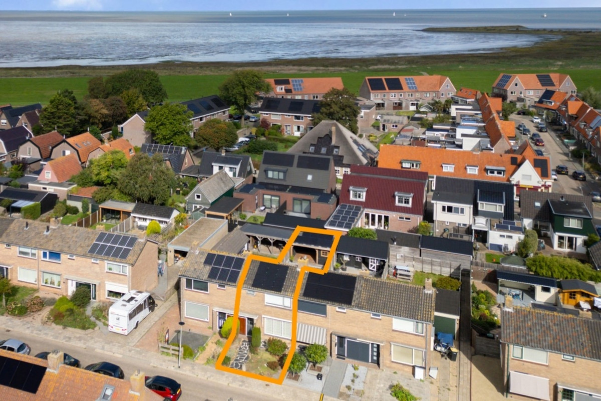 Tussenwoning te koop: Waddenstraat 20, Den Oever