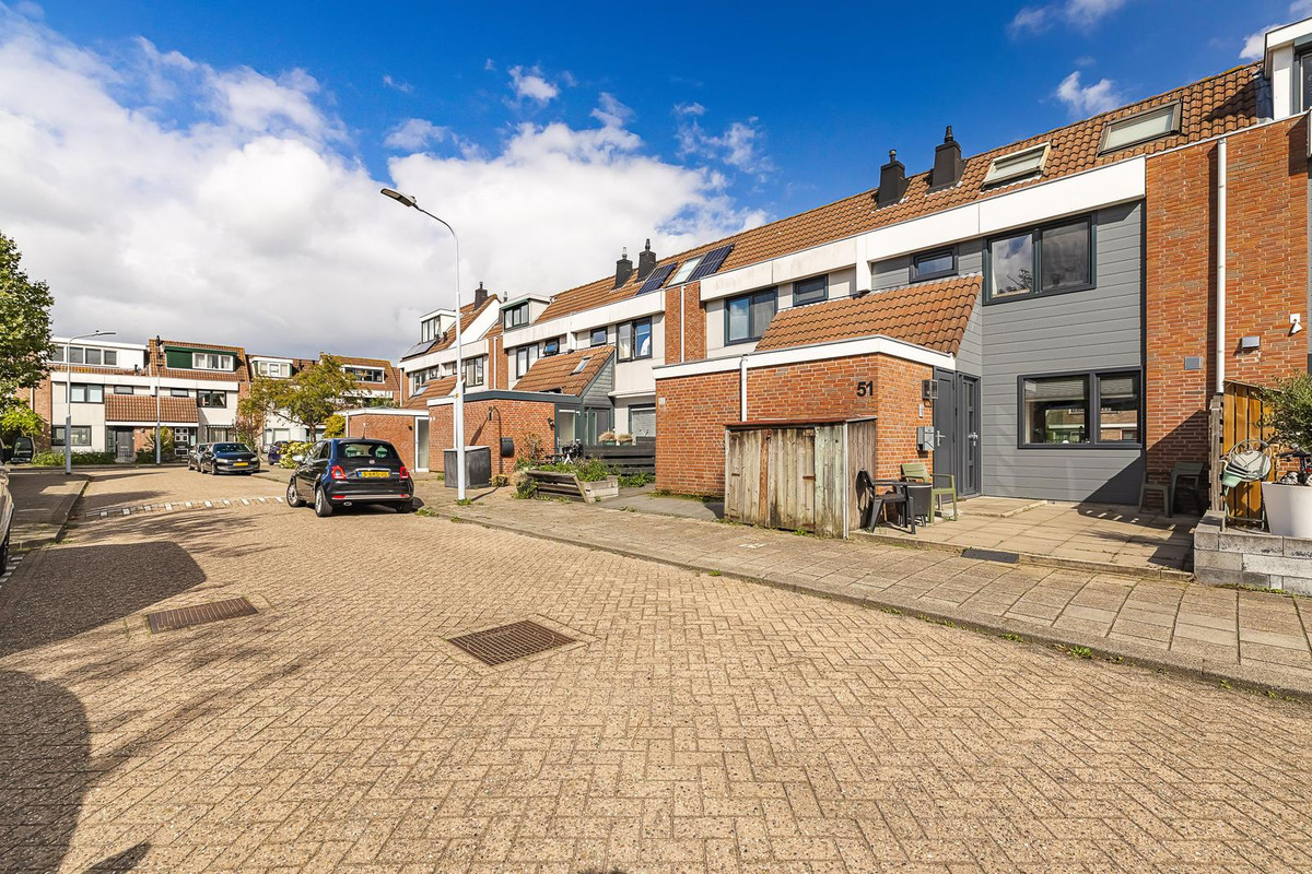 Tussenwoning te koop: Clingenburg 51, Hoofddorp