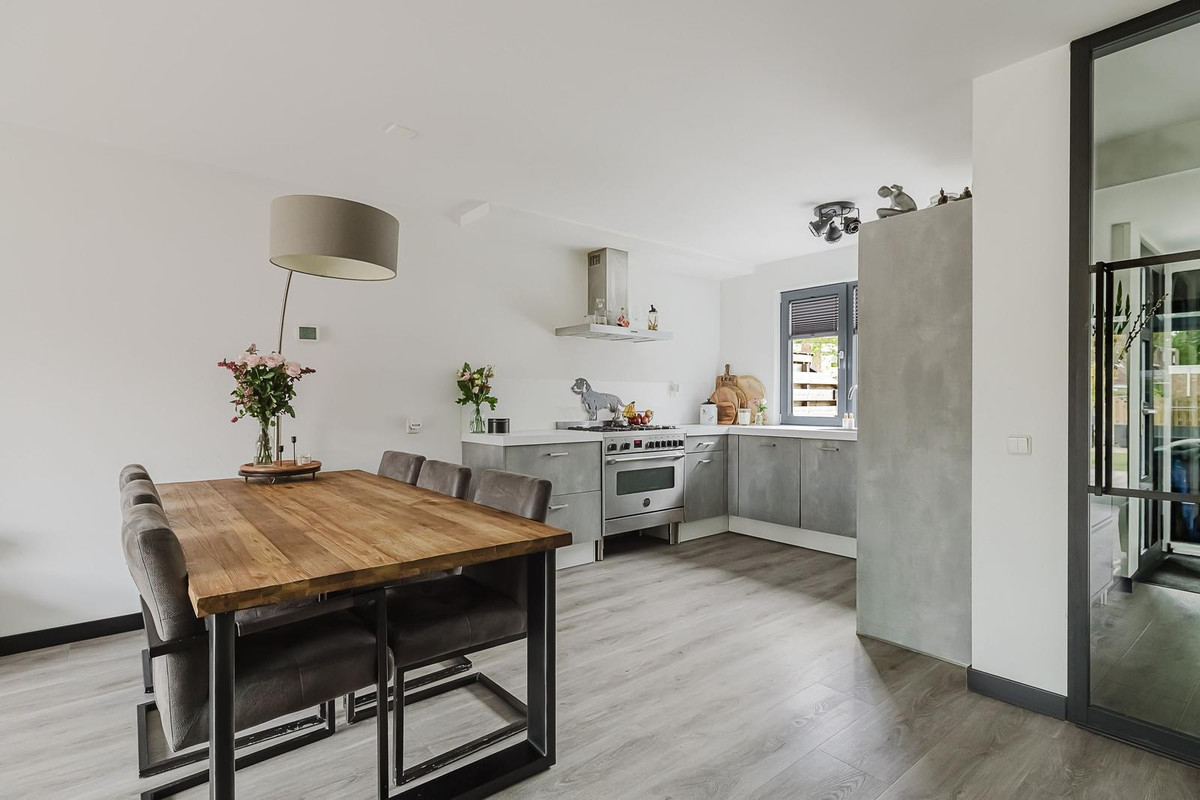 Tussenwoning te koop: Clingenburg 51, Hoofddorp