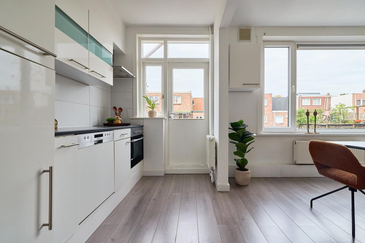 Appartement te koop: burgemeester van tuyllkade 66BS, Utrecht