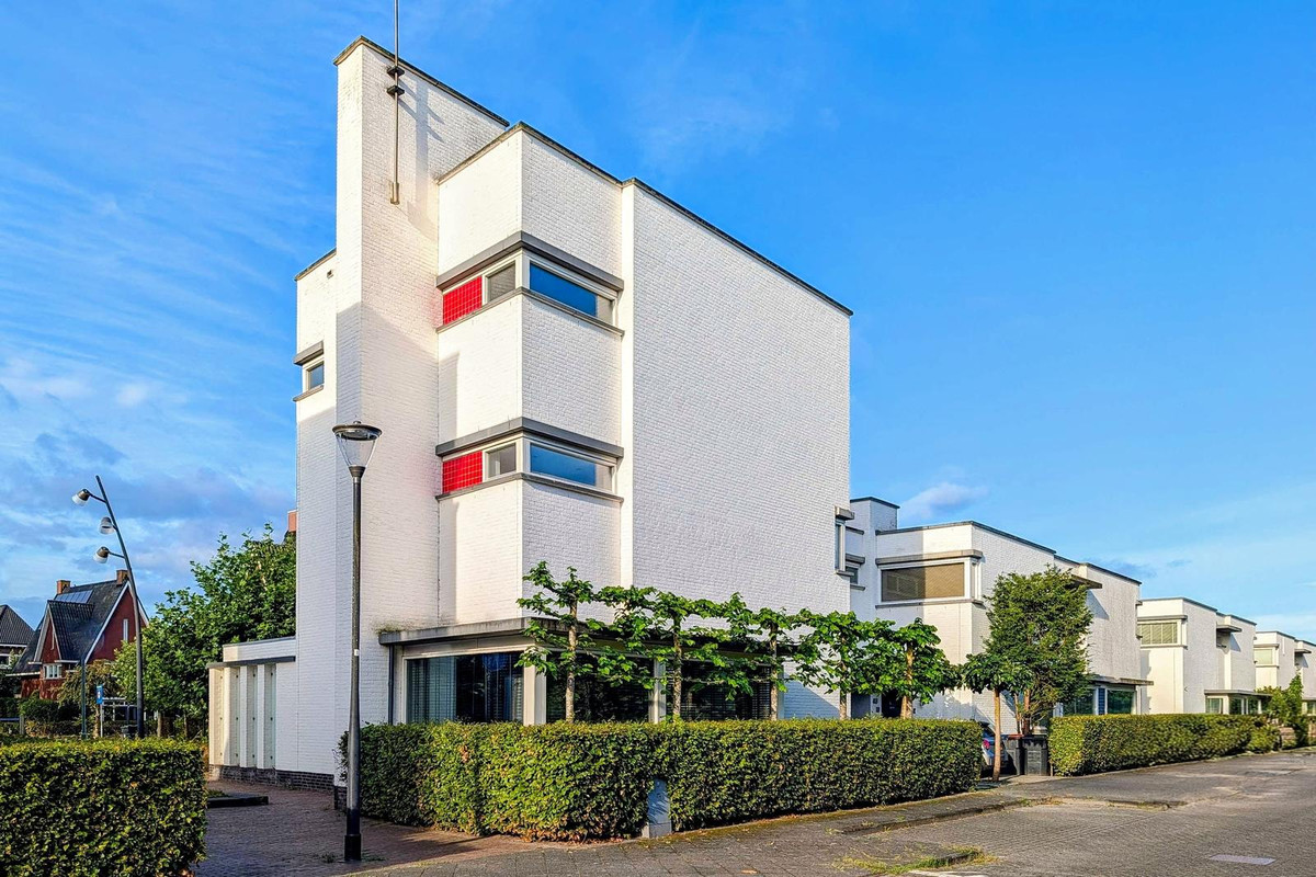 Hoekwoning te koop: Voerendaalstraat 46, Tilburg
