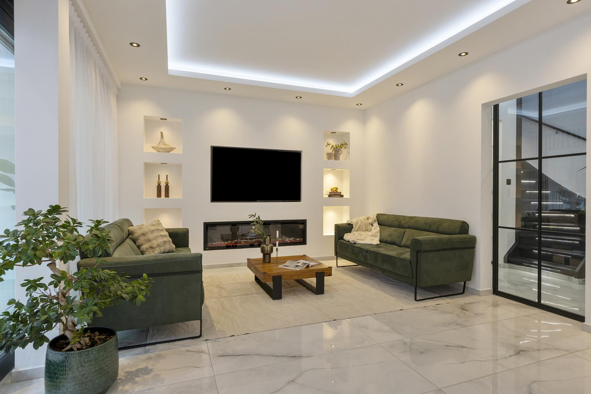 Hoekwoning te koop: Voerendaalstraat 46, Tilburg
