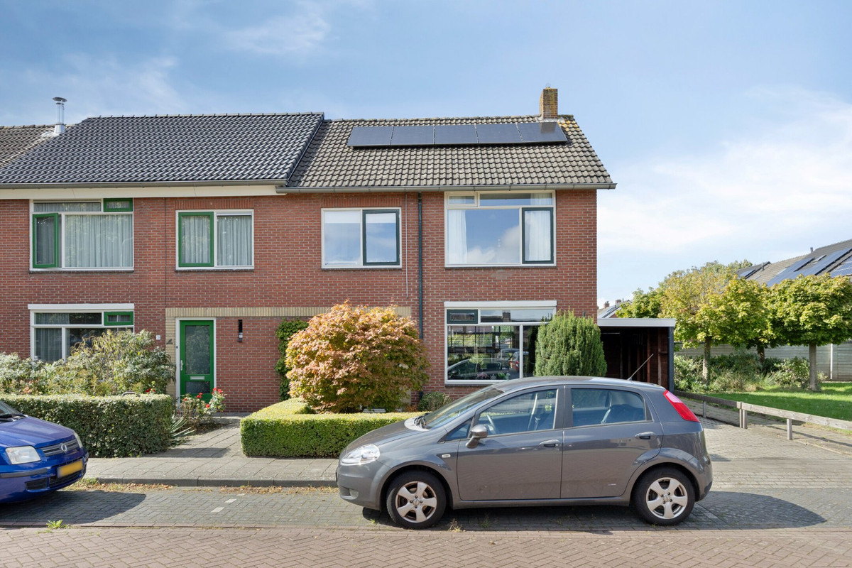 Hoekwoning te koop: Lijsterstraat 37, Dedemsvaart