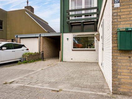 Archipel 37 24