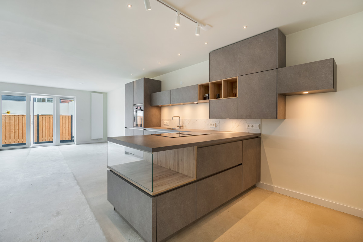 Tussenwoning te koop: Plein 17, Zaamslag