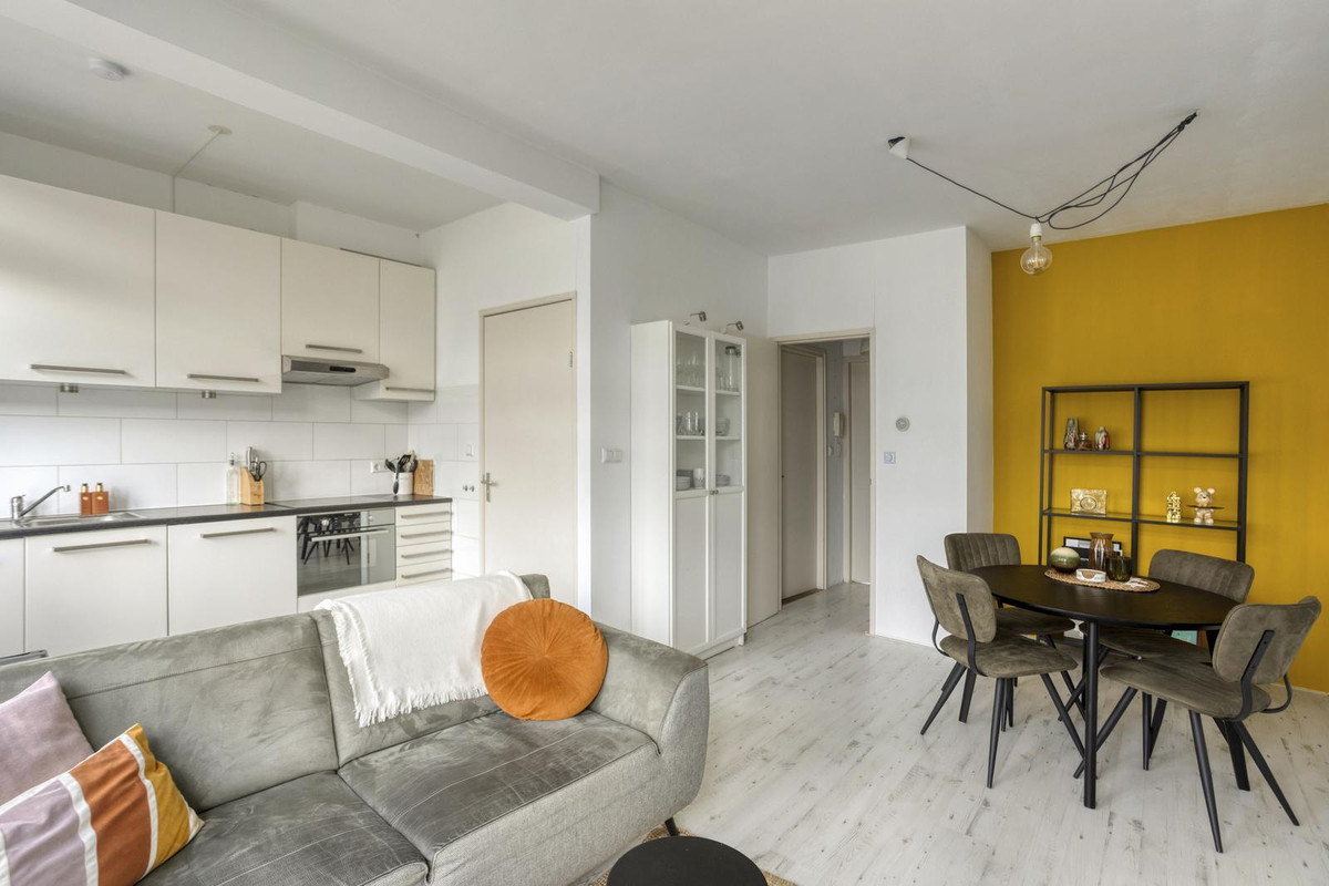 Appartement te koop: Colensostraat 60A, Haarlem