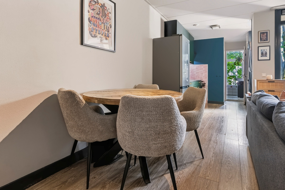 Studio te koop: Van Bossestraat 32-2, Amsterdam
