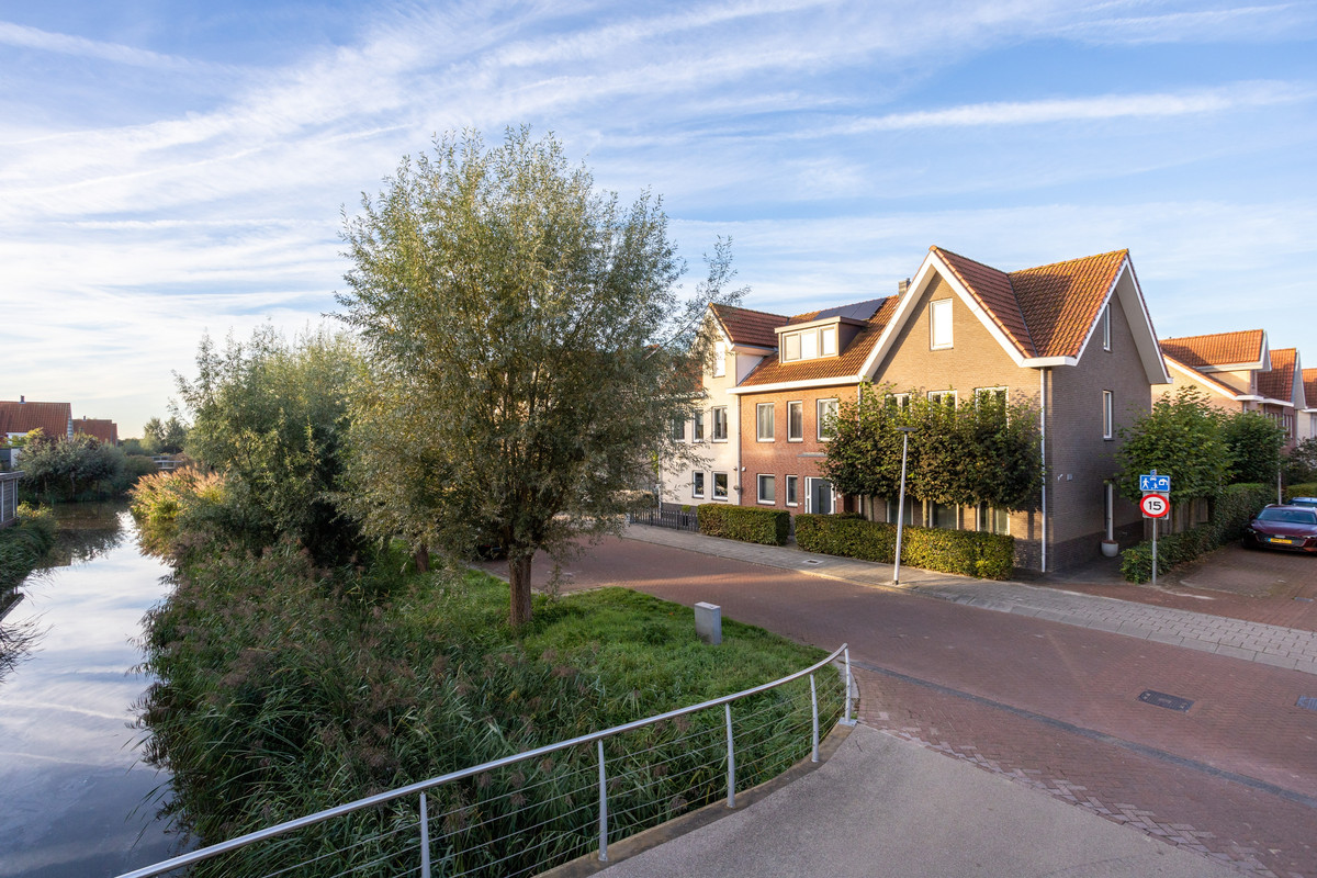 Hoekwoning te koop: Rietsingel 7, Pijnacker