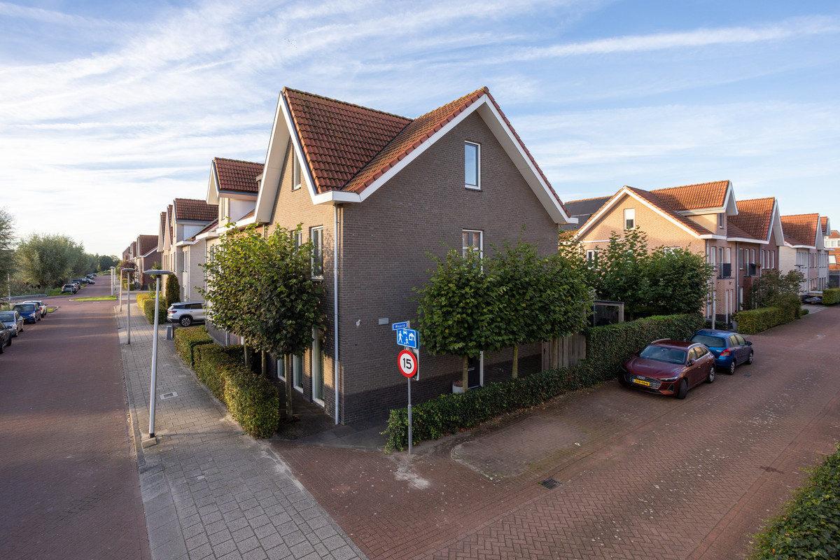 Hoekwoning te koop: Rietsingel 7, Pijnacker