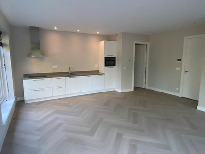 Raadhuisstraat 8