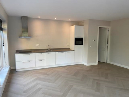 Raadhuisstraat 8