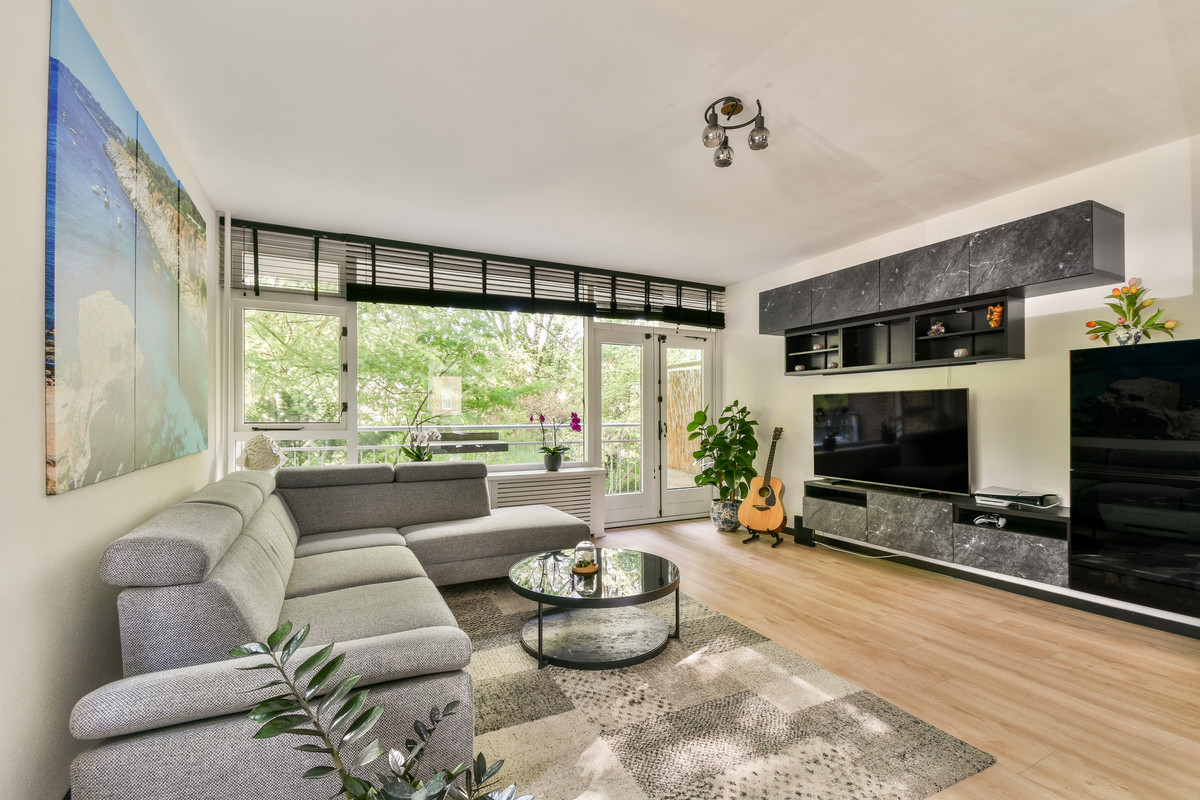 Appartement te koop: Roland Holstlaan 1118, Delft