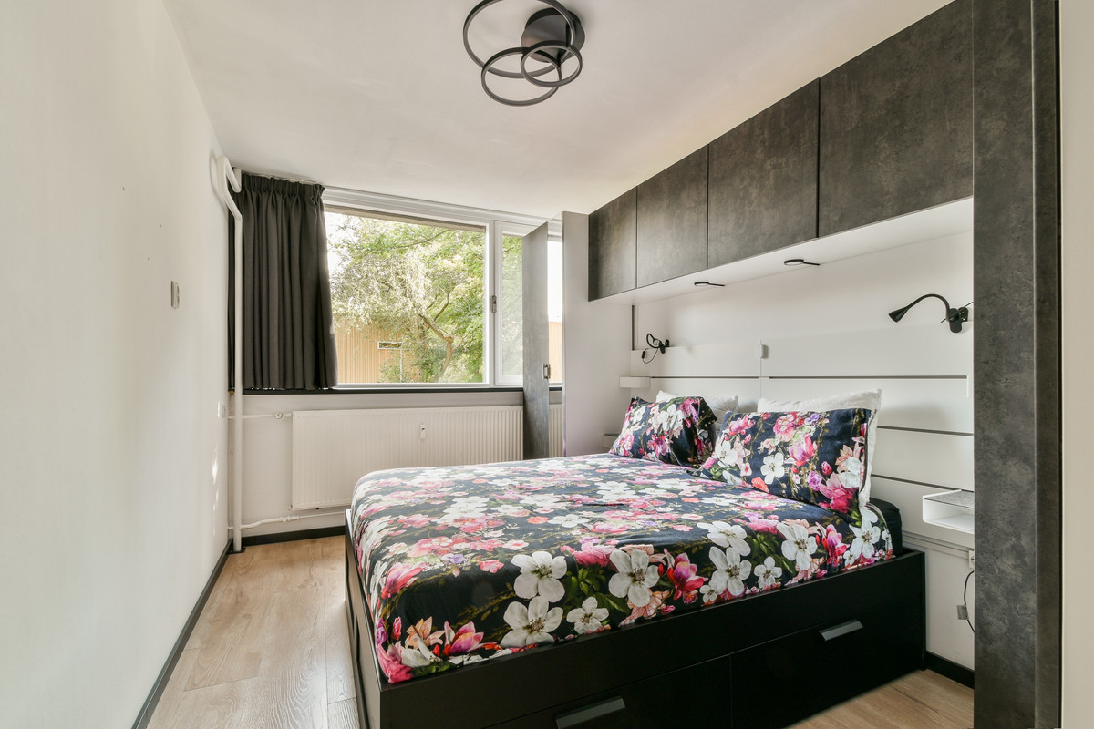 Appartement te koop: Roland Holstlaan 1118, Delft