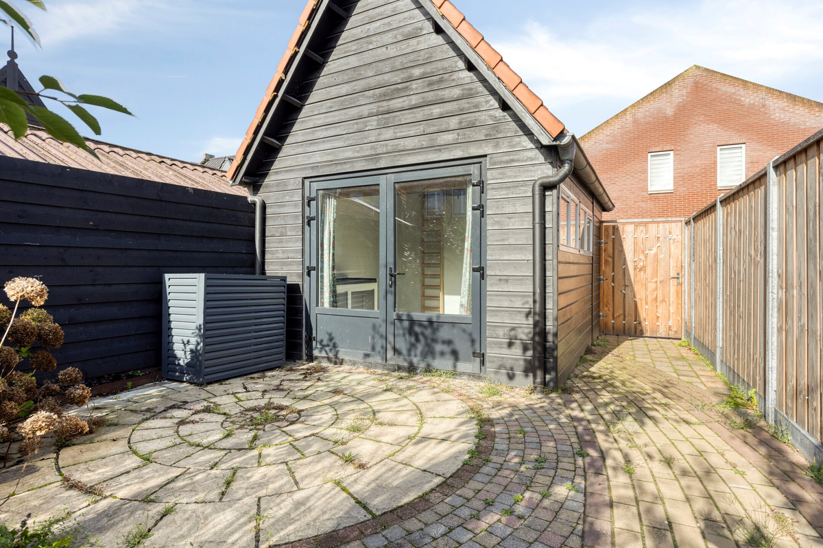 Tussenwoning te koop: Vissersdijk 11, Middelharnis