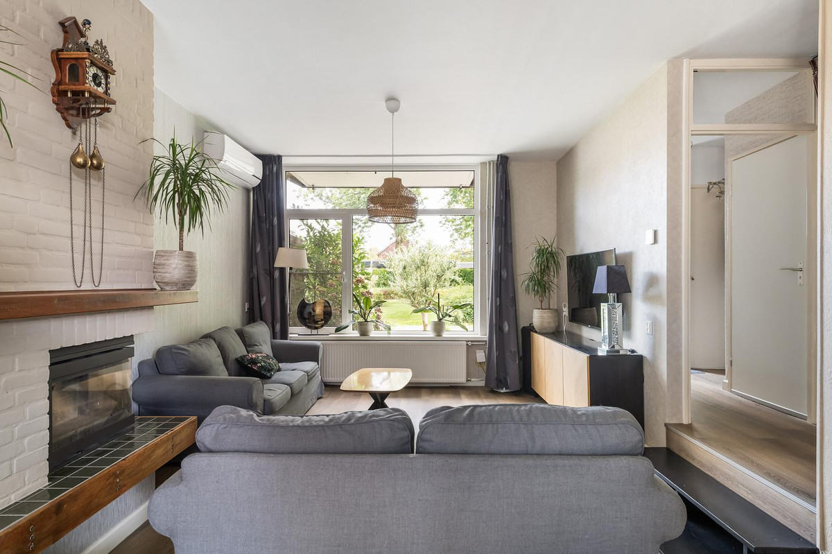Hoekwoning te koop: Soendastraat 1, Hengelo