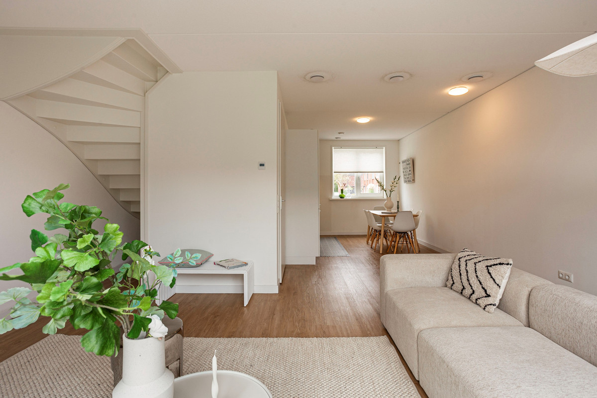 Tussenwoning te koop: M.C. Escherstraat 40, Hengelo