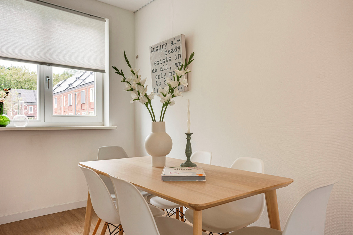 Tussenwoning te koop: M.C. Escherstraat 40, Hengelo