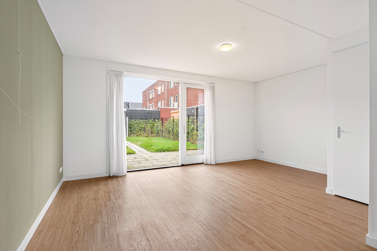 Hoekwoning te koop: M.C. Escherstraat 34, Hengelo