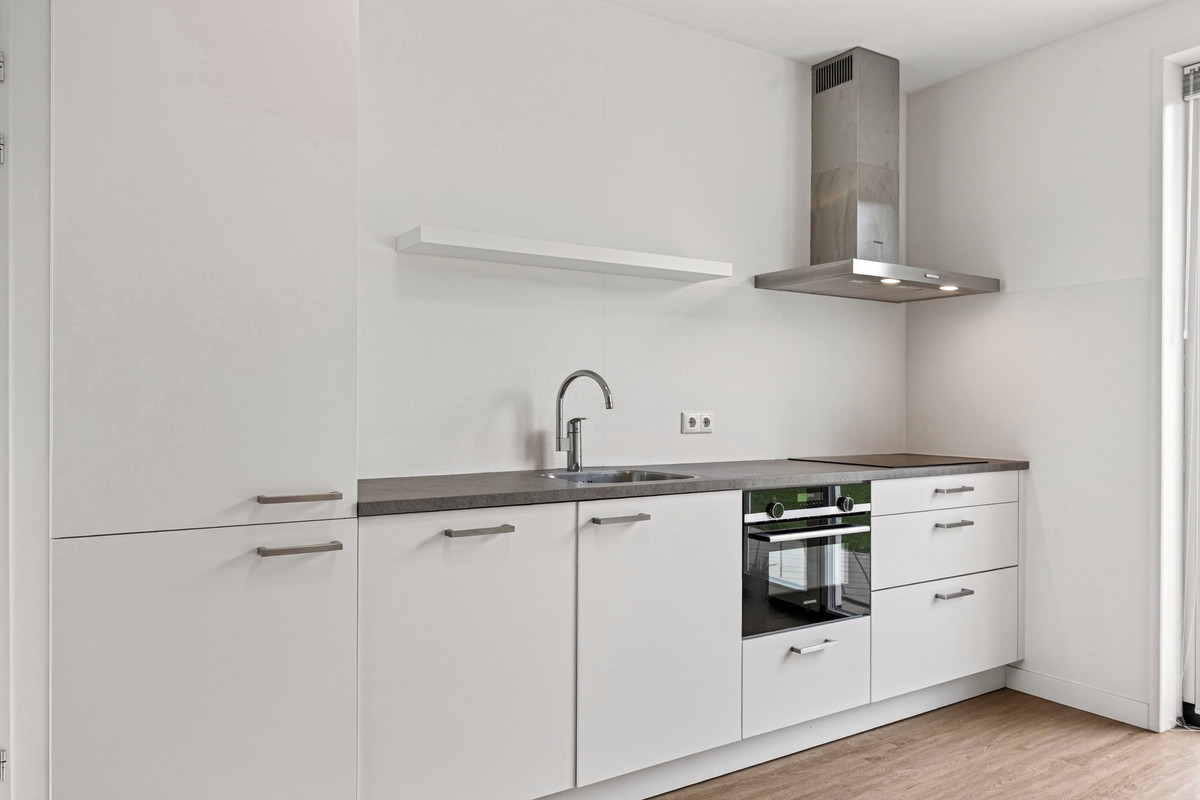 Hoekwoning te koop: M.C. Escherstraat 34, Hengelo