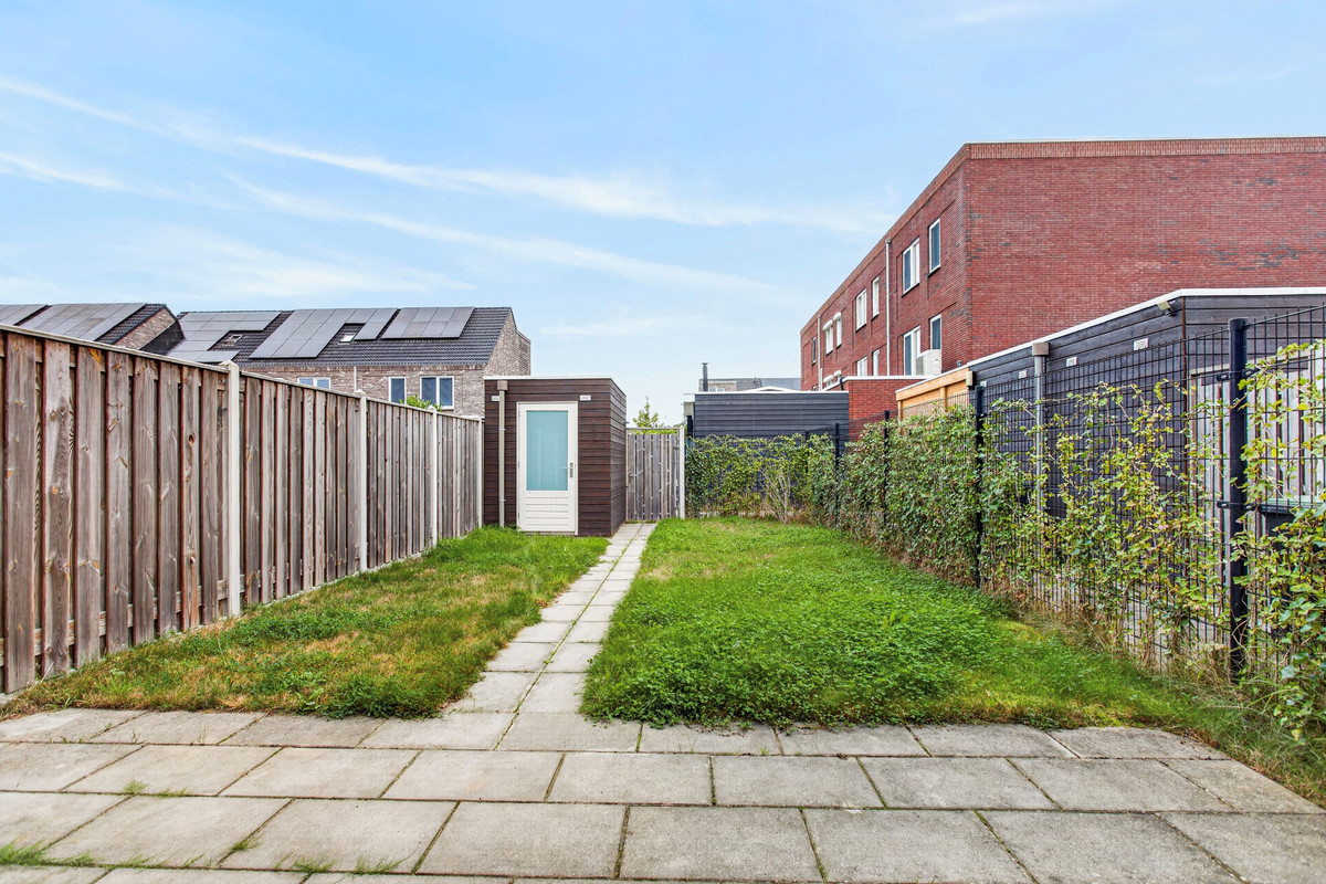 Hoekwoning te koop: M.C. Escherstraat 34, Hengelo