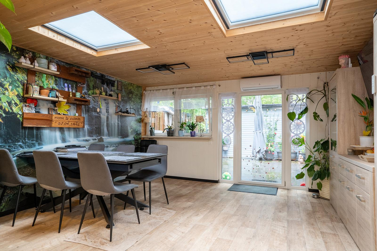Tussenwoning te koop: Auskamplanden 221, Enschede