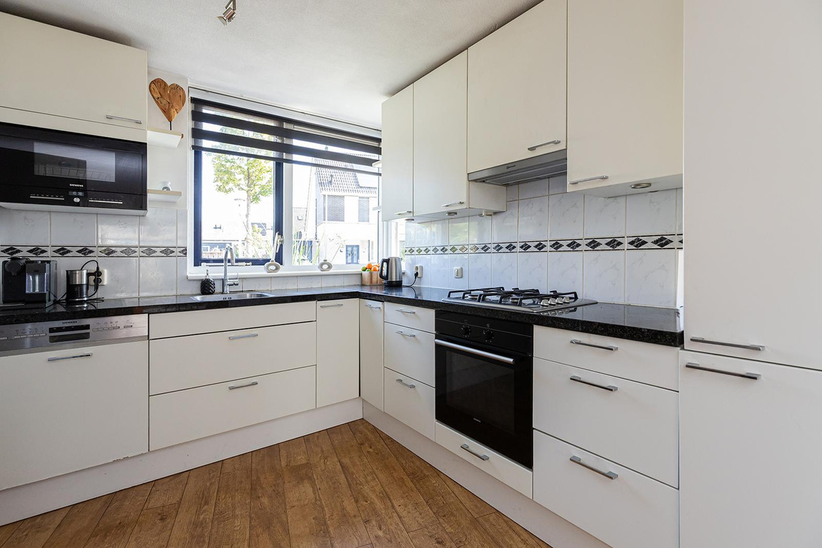 Tussenwoning te koop: Ballade 107, Zwijndrecht