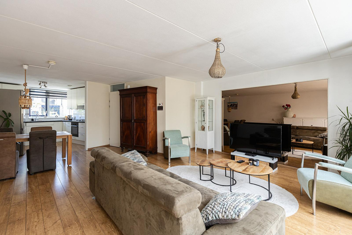 Tussenwoning te koop: Ballade 107, Zwijndrecht