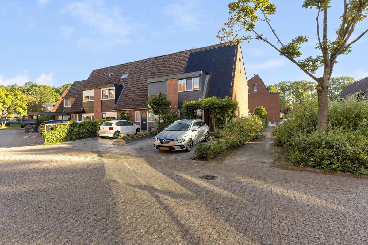 Hoekwoning te koop: Vastertlanden 74, Enschede