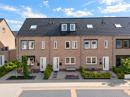 Emmastraat 16