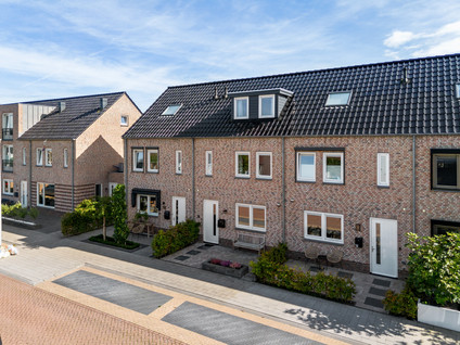 Emmastraat 16
