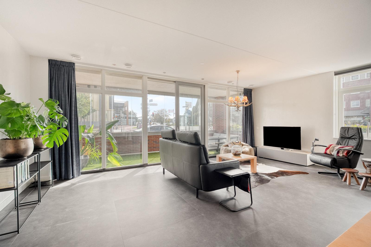 Appartement te koop: Rijnstraat 1A, Barendrecht