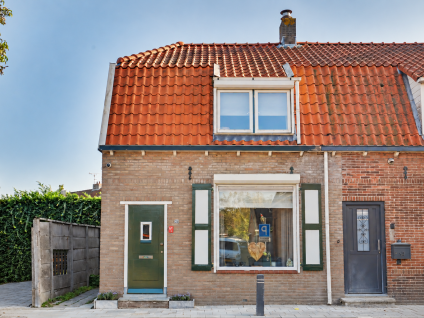 Emmastraat 35