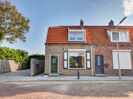 Emmastraat 35