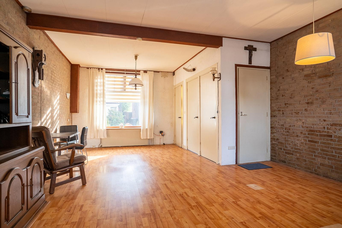 Twee-onder-één-kap te koop: Hyacintstraat 43, Enschede