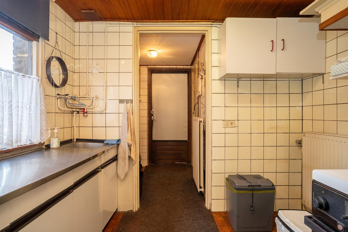 Twee-onder-één-kap te koop: Hyacintstraat 43, Enschede